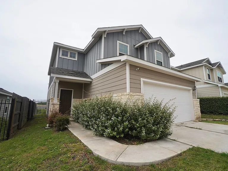 11112 Mestengo Dr — Photo 3