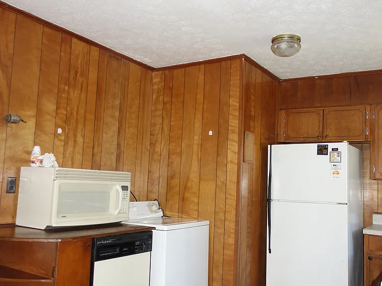 2013 Owen Dr — Photo 9
