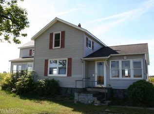 909 Pleasant Hill Rd, Bronson, MI 49028