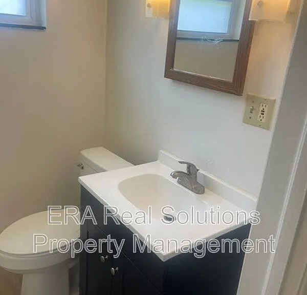 47 N Hampton Rd #B — Photo 6