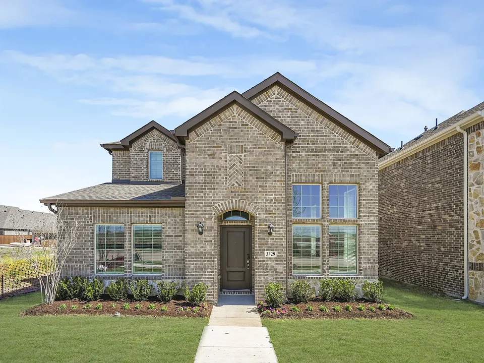 3829 Caddo Dr