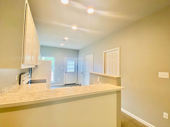 4th image of 428 General Mouton Ave #101