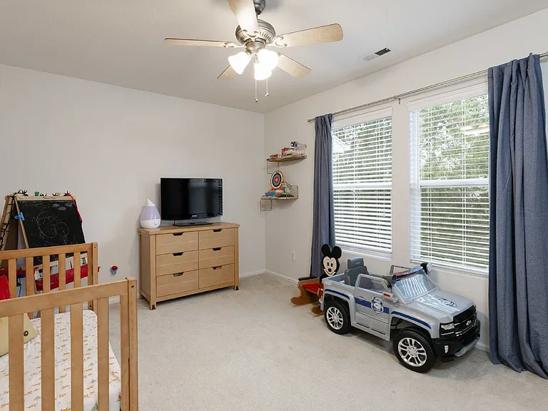 7860 Sandy Springs Point — Photo 14