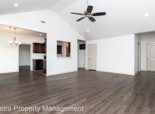 102 Duffy Ct, Gravette, AR 72736