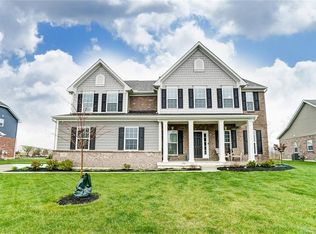 1726 Sunny Brook Dr, Dayton, OH 45458