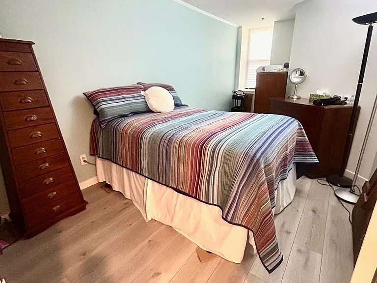 1115 Willow Ave #6 — Photo 3