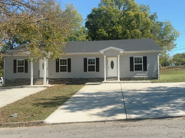 312 Clay Ave, Fayetteville, TN 37334