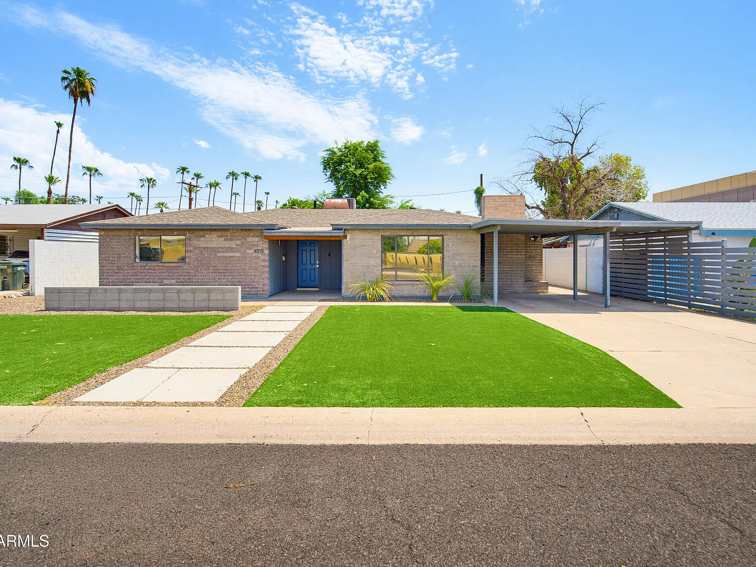 3 bed, 2.5 bath, 1801 sqft, $3,875 — Photo 2