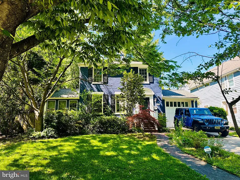 4113 Oliver St — Photo 1