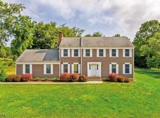 2 Stull Cir, Whitehouse Station, NJ 08889