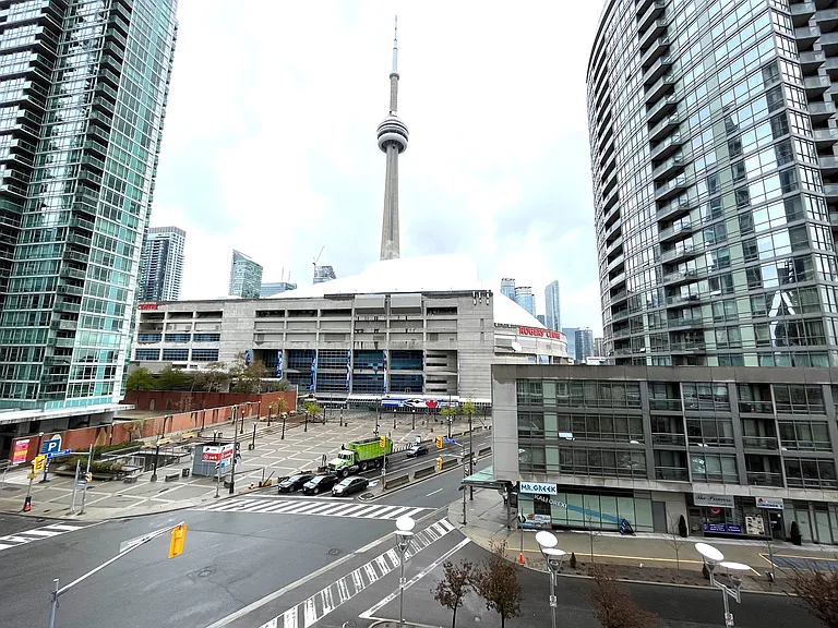 10 Navy Wharf Ct #608 — Photo 14