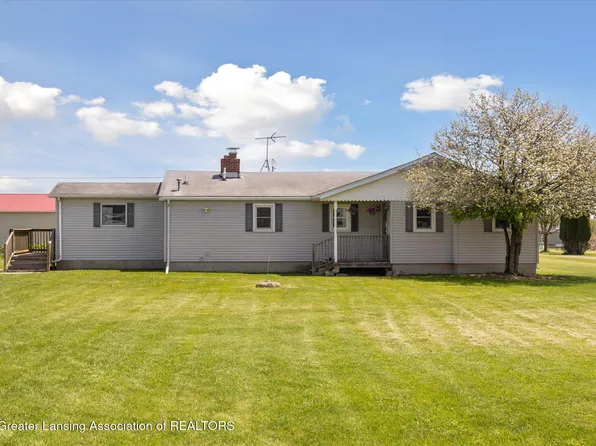 13321 Russell Rd, Lake Odessa, MI 48849