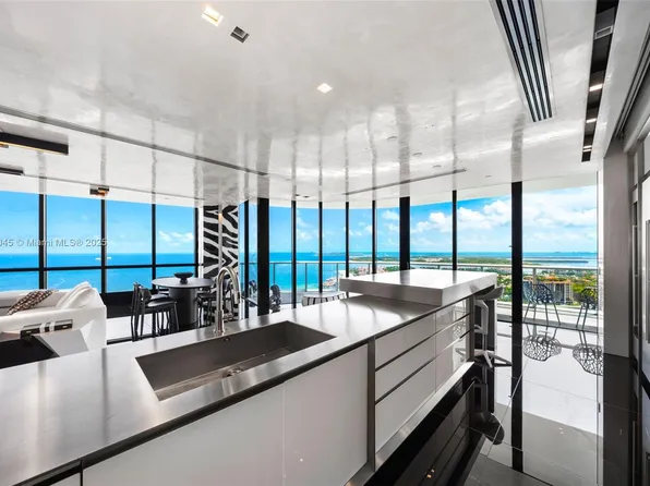 100 S Pointe Dr APT 3003, Miami Beach, FL 33139