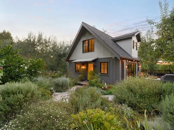 (undisclosed Address), Sebastopol, CA 95472