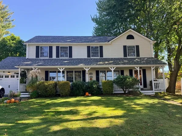 89 Almon Ave, West Springfield, MA 01089