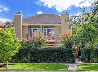 6205 Rodrigo St, Houston, TX 77007