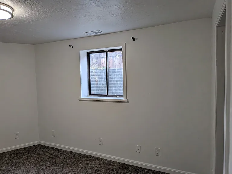 1612 Farr Dr #B — Photo 14