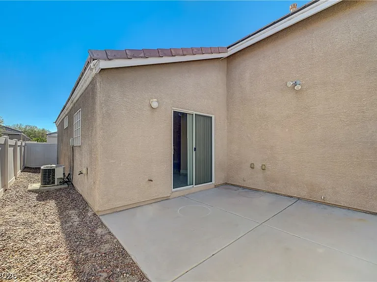 8556 Lakota St — Photo 32