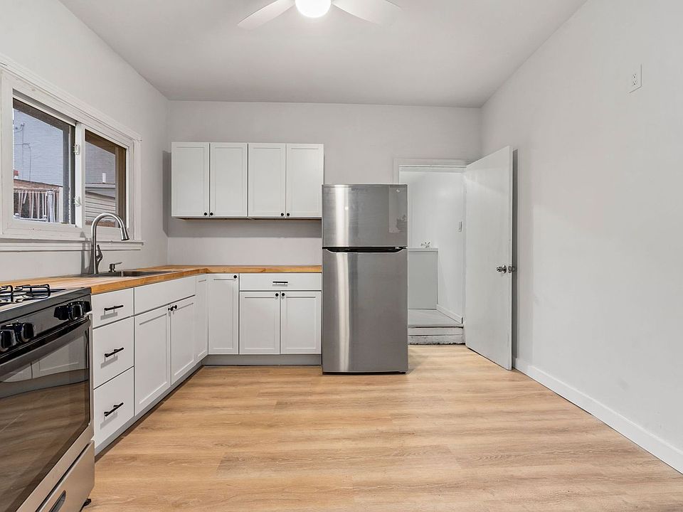 1st image of 4709-4711 Lorigan St