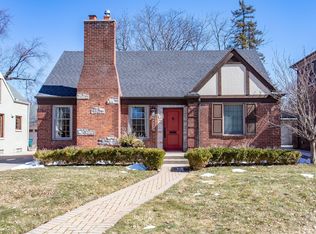 26666 Humber St, Huntington Woods, MI 48070