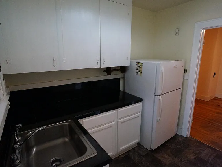 4 W 52nd St #A — Photo 2