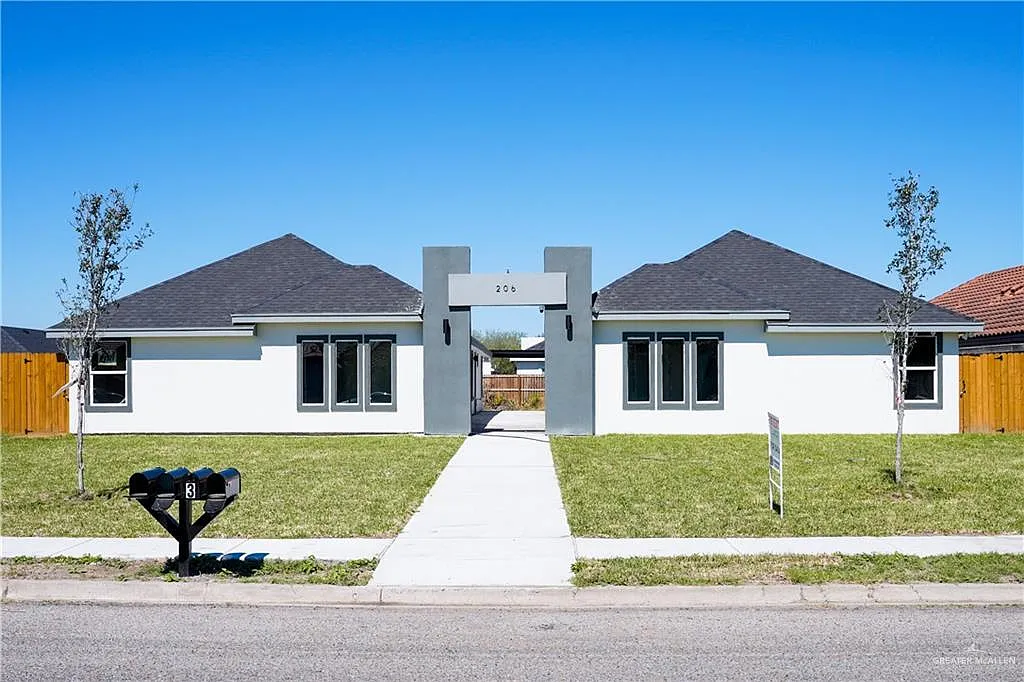 2 bed, 2.0 bath, 1100 sqft, $1,150 — Photo 1