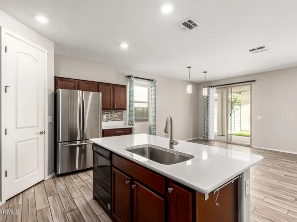 1555 S LOREN Lane, Gilbert, AZ 85296