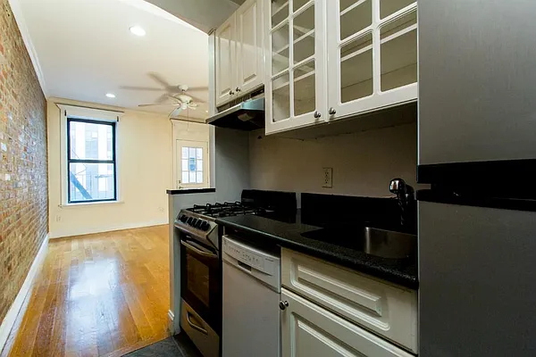 Rented by Centennial Properties NY | media 28