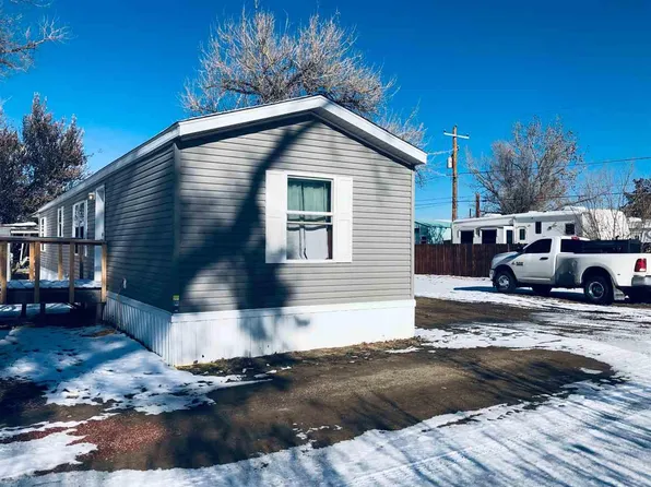 527 N 2nd St, Douglas, WY 82633