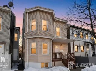 190 N 1st St #1, Paterson, NJ 07522