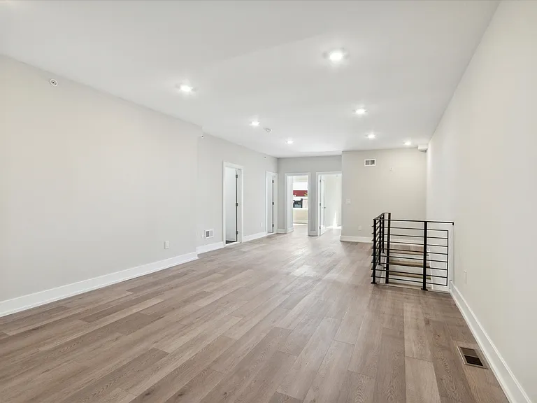 2215 N 7th St #12 — Photo 3