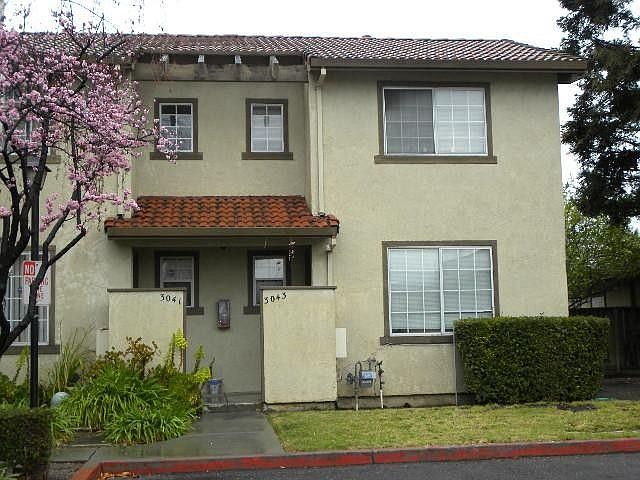 1st image of 3043 Rose Ave
