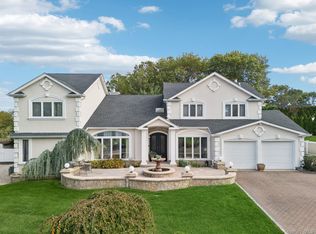 63 Fleetwood Rd, Commack, NY 11725