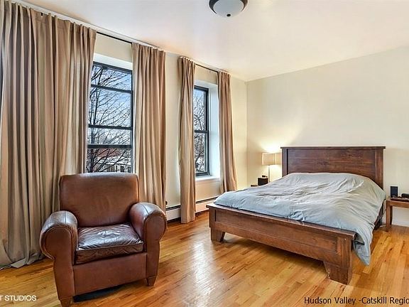 4th image of 1492 Bedford Ave