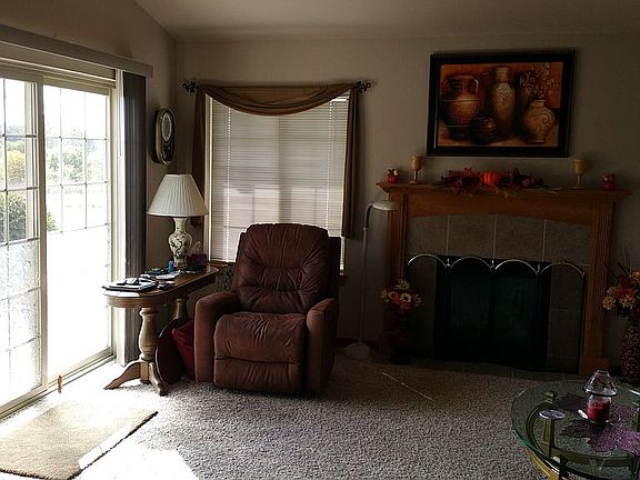 Living room( left side)