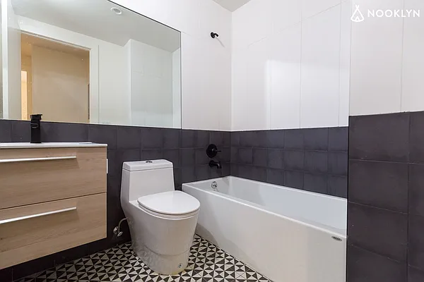 Rented by Nooklyn NYC LLC | media 80