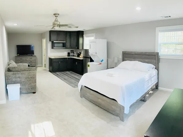 4109 Hamlin Ave, Chantilly, VA 20151