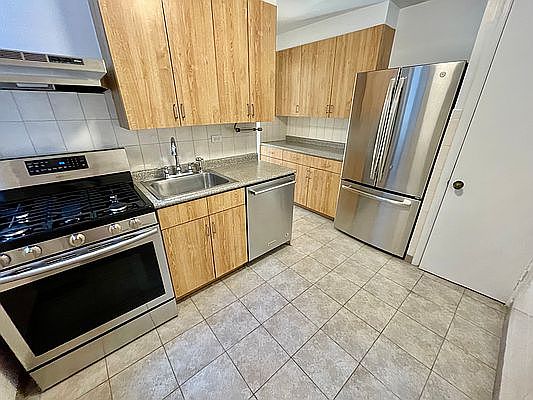 1st image of 30-44 29th St #7KK