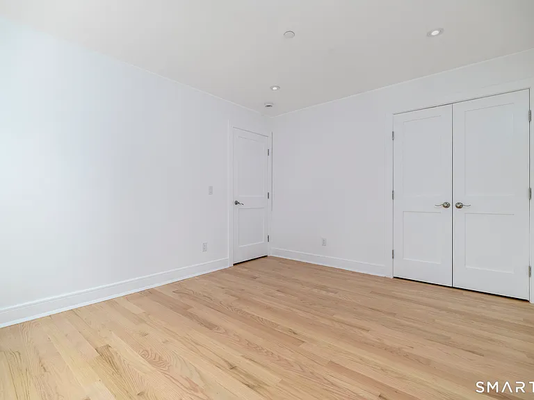 1911 Summer St #1 — Photo 17