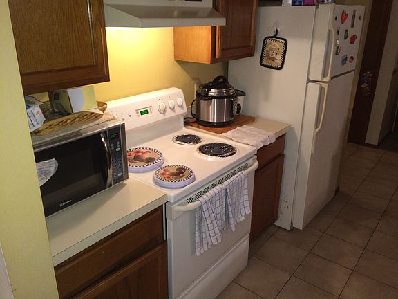 3rd image of 1418 Lund Ave