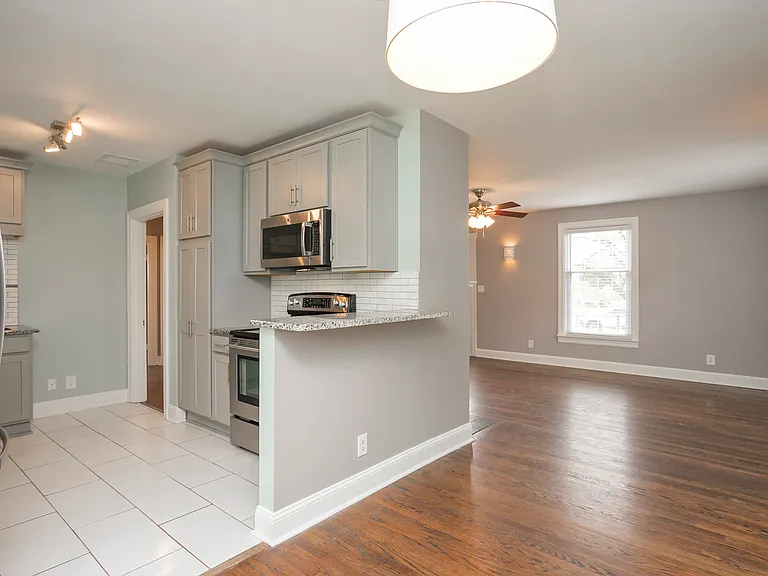 611 Shady Ln — Photo 17