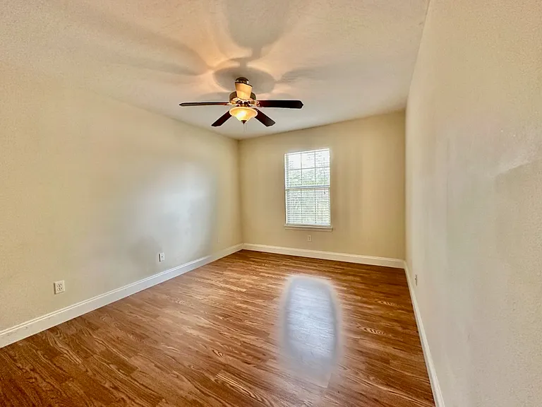 123 Trailwood Ln — Photo 13