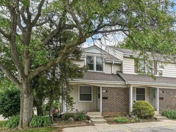 6216 W College AVENUE, Greendale, WI 53129