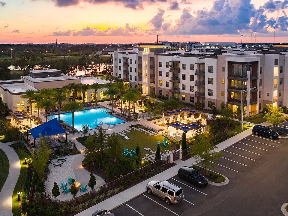 SUR Southside Quarter apartments community photo