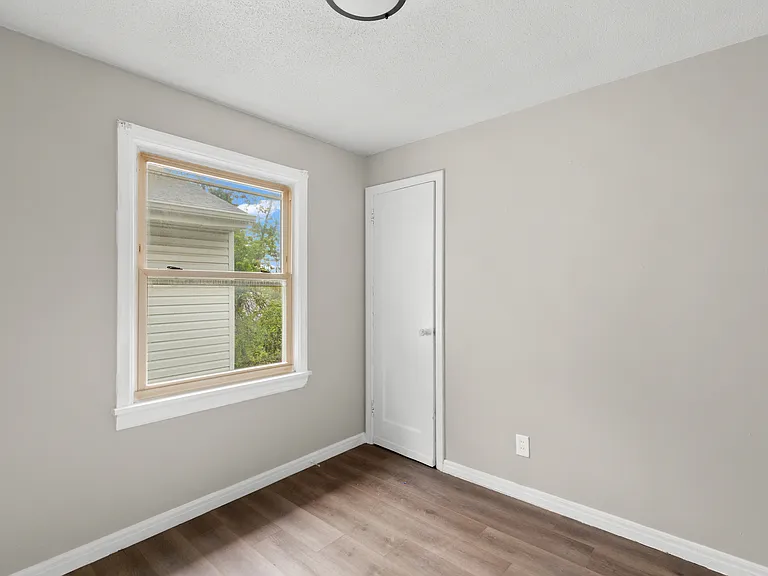 9866 Nolte Ave — Photo 13