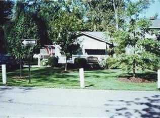 446 Riverside Blvd, Eastlake, OH 44095