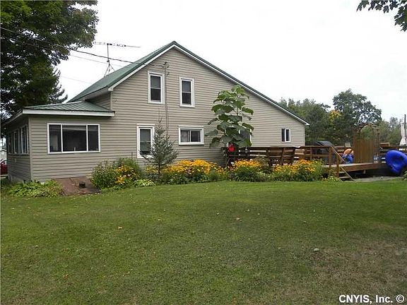 Other Side of house by the pool