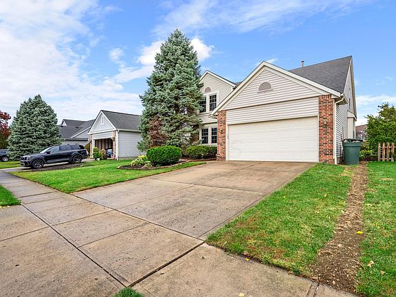 3rd image of 5712 Brook Hollow Dr