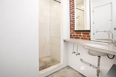 Rented by (Legacy) Elegran