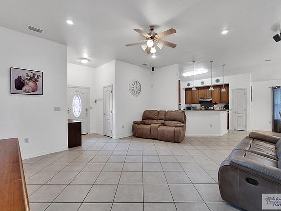 4th image of 2320 Concord Pl